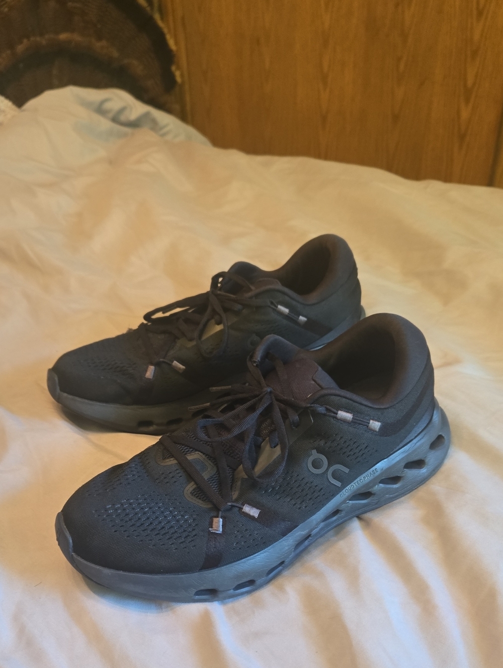 On Men's Running Shoes Cloudtec Cushioning in Black